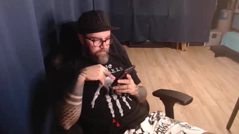 Snapshot of pyroxen chatting on 12, 9, 2025 Yog Sothoth online show from 12, 9, 2025