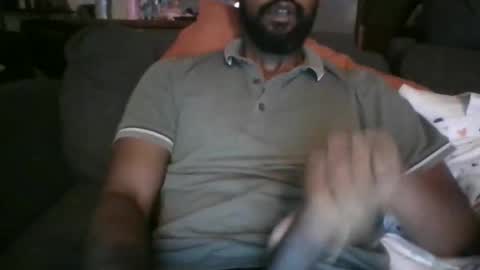 Snapshot of python974 chatting on 28, 10, 2025 Python online show from 28, 10, 2025