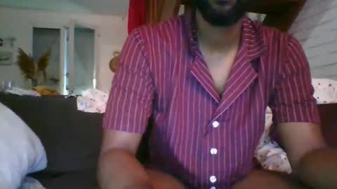 Snapshot of python974 chatting on 7, 11, 2025 Python online show from 7, 11, 2025