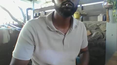 Snapshot of python974 chatting on 14, 11, 2025 Python online show from 14, 11, 2025