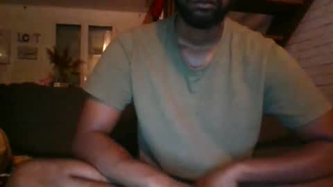 Snapshot of python974 chatting on 18, 11, 2025 Python online show from 18, 11, 2025