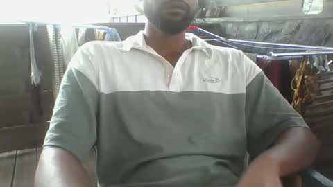 Snapshot of python974 chatting on 23, 11, 2025 Python online show from 23, 11, 2025