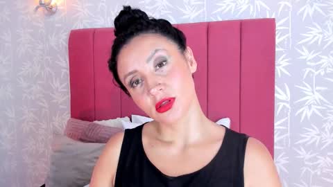 Snapshot of qadeshh_ chatting on 19, 10, 2025 qadeshh  online show from 19, 10, 2025