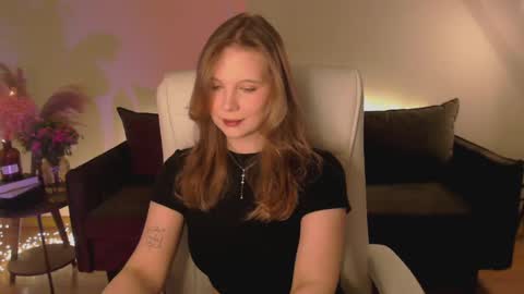 Snapshot of qt_nymph chatting on 24, 2, 2025 Ariel online show from 24, 2, 2025