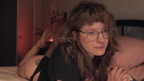 Snapshot of quack__quack chatting on 17, 2, 2025 online show from 17, 2, 2025