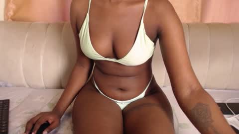 Snapshot of quaine_ryleighn chatting on 18, 3, 2026 RYLEIGHN online show from 18, 3, 2026