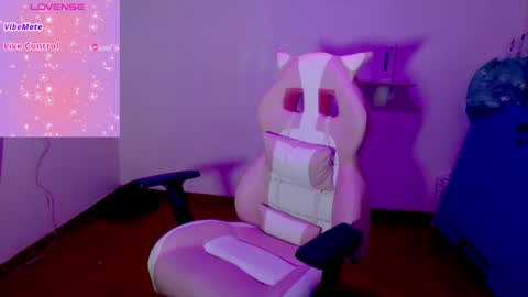 Snapshot of quee_tiana chatting on 16, 4, 2026 your princess online show from 16, 4, 2026