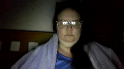 Snapshot of queen2118694 chatting on 1, 2, 2026 naughty Queen online show from 1, 2, 2026