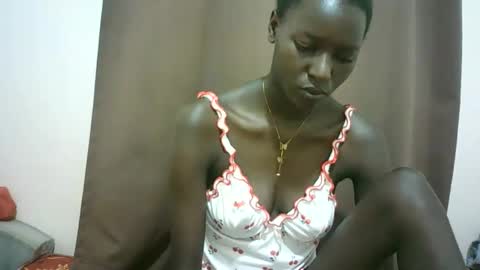Snapshot of queen_0012 chatting on 13, 4, 2026 asher online show from 13, 4, 2026