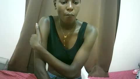 Snapshot of queen_0012 chatting on 16, 4, 2026 asher online show from 16, 4, 2026