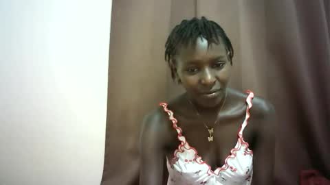 Snapshot of queen_0012 chatting on 24, 4, 2026 asher online show from 24, 4, 2026