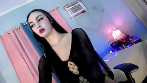 queen_danaya online show from 10, 7, 2026