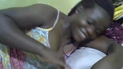 Snapshot of queen_darling3 chatting on 15, 4, 2026 Gentrix online show from 15, 4, 2026