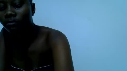 Snapshot of queen_diveer chatting on 17, 9, 2025 queen_diveer online show from 17, 9, 2025