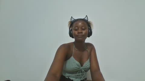 Snapshot of queen_diveer chatting on 26, 9, 2025 queen_diveer online show from 26, 9, 2025