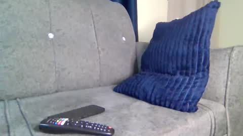 Snapshot of queen_doli chatting on 9, 4, 2026 queen_doli online show from 9, 4, 2026