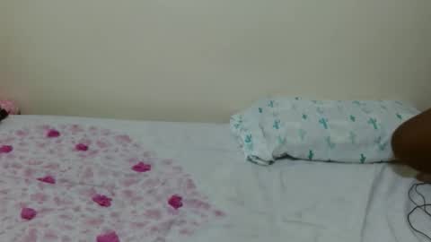 Snapshot of queen_ema chatting on 24, 2, 2026 queen ema online show from 24, 2, 2026