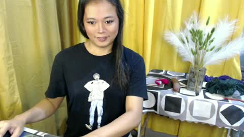 queen_ennah online show from 26, 6, 2026