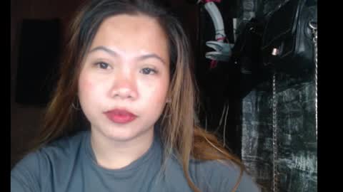 Snapshot of queen_fucker23 chatting on 17, 12, 2025 Angel online show from 17, 12, 2025