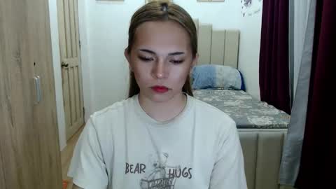 Snapshot of queen_heart0 chatting on 26, 3, 2026 shawny online show from 26, 3, 2026