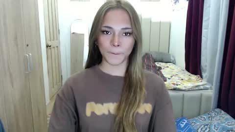 Snapshot of queen_heart0 chatting on 12, 4, 2026 shawny online show from 12, 4, 2026