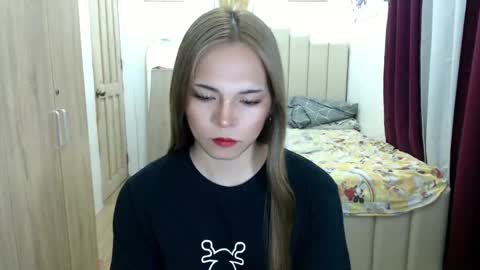 Snapshot of queen_heart0 chatting on 14, 4, 2026 shawny online show from 14, 4, 2026