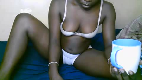 queen_latasha online show from 1, 12, 2025