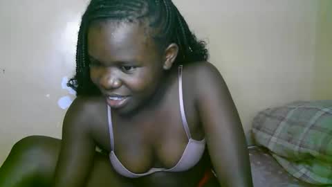 Snapshot of queen_latasha chatting on 16, 2, 2026 queen_latasha online show from 16, 2, 2026