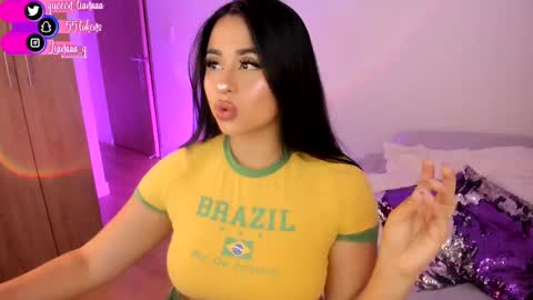 Snapshot of queen_liana chatting on 12, 3, 2025 Liana online show from 12, 3, 2025