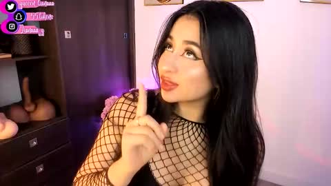 Snapshot of queen_liana chatting on 9, 11, 2025 Liana online show from 9, 11, 2025