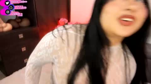 Snapshot of queen_liana chatting on 23, 11, 2025 Liana online show from 23, 11, 2025