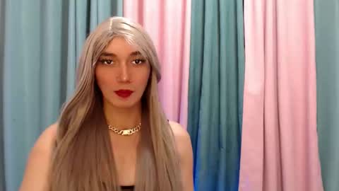 Snapshot of queen_lucifer chatting on 26, 11, 2025 Queen Lucifer online show from 26, 11, 2025