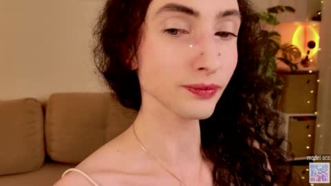 queen_of_tease online show from 1, 2, 2026