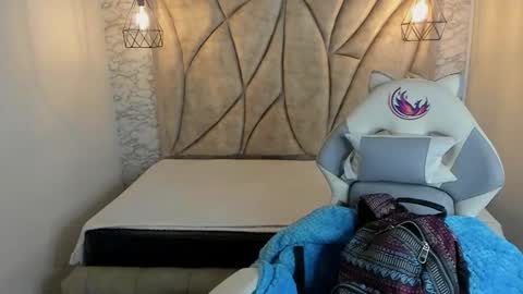 Snapshot of queen_perla_ chatting on 28, 2, 2025 online show from 28, 2, 2025