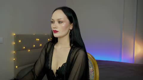 Snapshot of queenaliss chatting on 5, 7, 2026 Your world and the universe Aliss online show from 5, 7, 2026