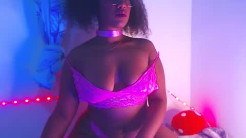 Snapshot of queenalya_ chatting on 5, 10, 2025 Ahlya online show from 5, 10, 2025