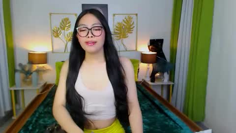 Snapshot of queenathena2005 chatting on 27, 9, 2025 Athena online show from 27, 9, 2025