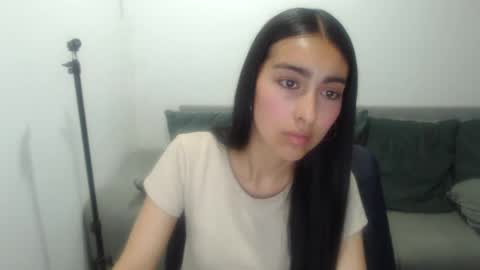 Snapshot of queenbyte_18 chatting on 24, 10, 2025 queenbyte_18 online show from 24, 10, 2025