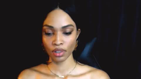 Snapshot of queendom_ing chatting on 21, 12, 2025 Sweet Goddess online show from 21, 12, 2025