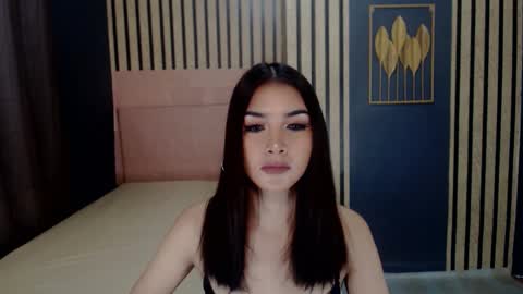 queenemeraldts online show from 3, 1, 2025