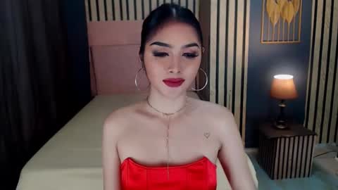 queenemeraldts online show from 14, 2, 2025