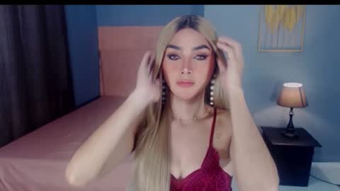 queenemeraldts online show from 23, 9, 2025