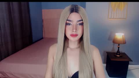 queenemeraldts online show from 25, 9, 2025