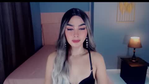 queenemeraldts online show from 26, 9, 2025