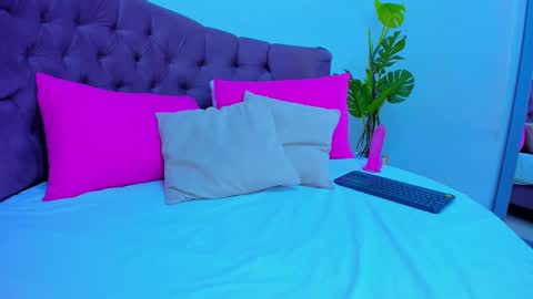 Snapshot of queengrett chatting on 11, 2, 2025 Queen online show from 11, 2, 2025