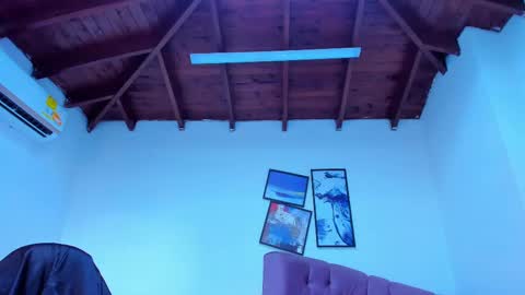 Snapshot of queengrett chatting on 24, 9, 2025 Queen online show from 24, 9, 2025