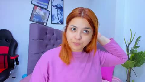 Snapshot of queengrett chatting on 1, 10, 2025 Queen online show from 1, 10, 2025