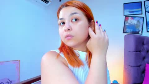 Snapshot of queengrett chatting on 19, 10, 2025 Queen online show from 19, 10, 2025