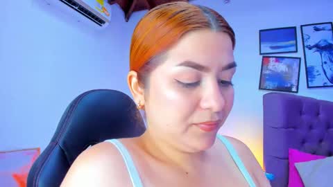 Snapshot of queengrett chatting on 23, 10, 2025 Queen online show from 23, 10, 2025