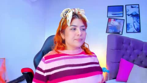 Snapshot of queengrett chatting on 31, 10, 2025 Queen online show from 31, 10, 2025